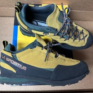 LA SPORTIVA BOULDER X - SAVANA/TIGER - MEN´S